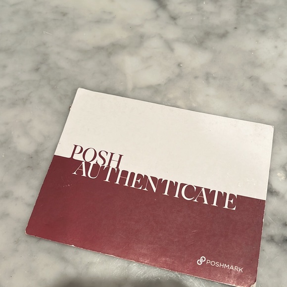 2 Louis Vuitton vintage rolling suitcases, comes w/ LV luggage tag and lock +key - Picture 15 of 15